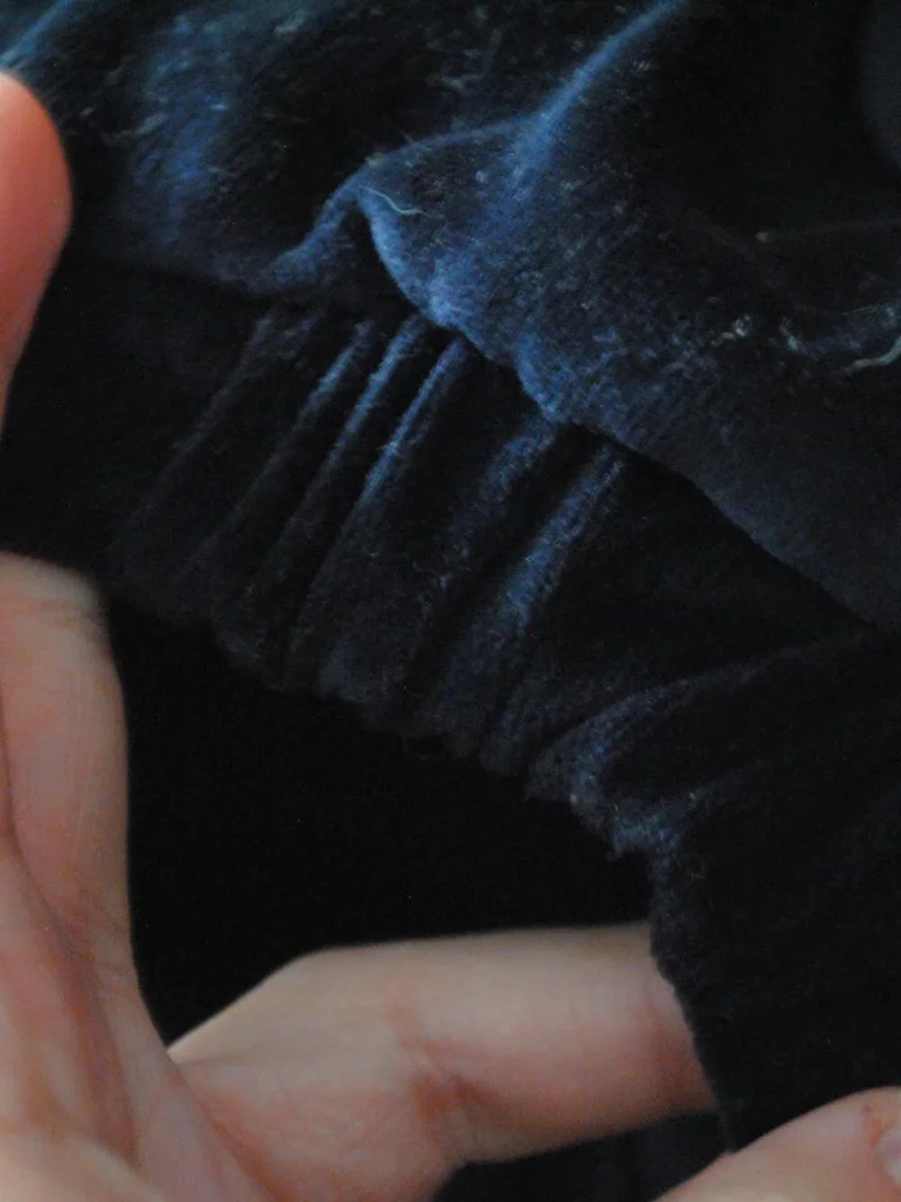 Vintage Girls' Dark Blue Velvet / Velveteen Beret Hat 4T 1990s
